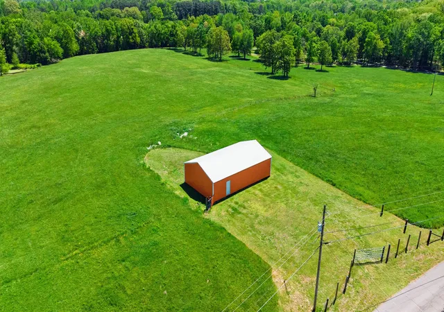 Homes for sale in Tennessee Ridge, TN | 848 Moore Hollow Rd, Tennessee Ridge, TN 37178 | MLS# 3179656