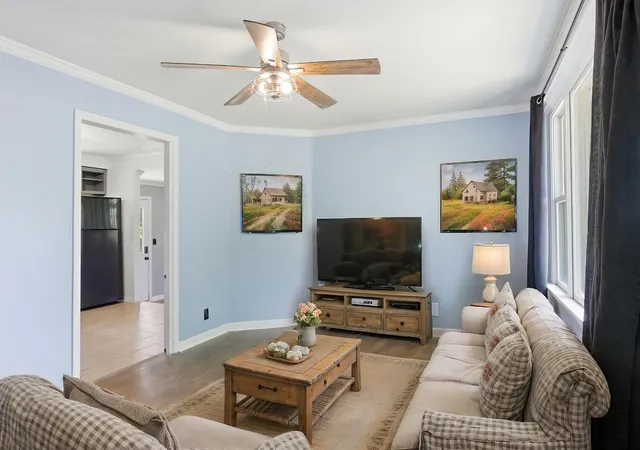 Photo 3 of Single family home for sale at 2082 Skyview Cir, Clarksville, TN 37042 | MLS# 3180271 | Listing updated on 2026-06-30
