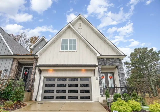 Photo 1 of Sale Pending at 3058 Wiltshire Park Pl, Hermitage, TN 37076 | MLS# 3179913 | Listing updated on 2026-08-19