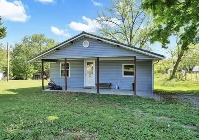 2nd image of 114 Chapel Avenue, Sweetwater, TN 37874 | MLS# 3337118