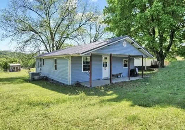 image of 114 Chapel Avenue, Sweetwater, TN 37874 | MLS# 3337118