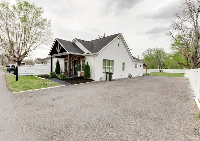 3rd image of 205 Church St, Portland, TN 37148 | MLS# 3180070