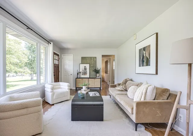 Photo 1 of Single family home for sale at 1930 Valley Park Dr, Nashville, TN 37216 | MLS# 3256505 | Listing updated on 2026-09-19