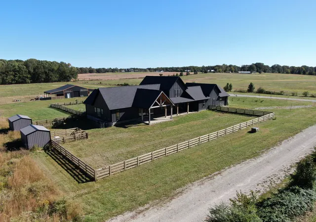1st image of 128 Emma Ln, Hohenwald, TN 38462 | MLS# 3183199