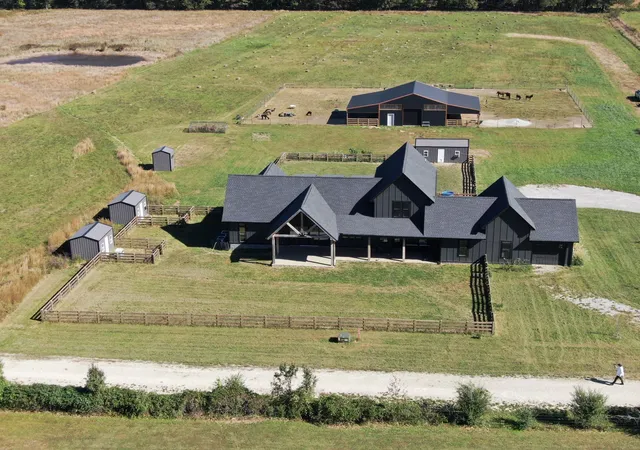 3rd image of 128 Emma Ln, Hohenwald, TN 38462 | MLS# 3183199