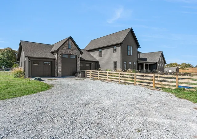 5th image of 128 Emma Ln, Hohenwald, TN 38462 | MLS# 3183199