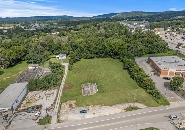 image of 25 Mayberry St, Sparta, TN 38583 | MLS# 3205951
