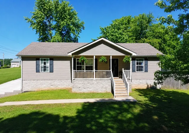 Homes for sale in Spring Hill, TN | 743 Elm St, Spring Hill, TN 37174 | MLS# 3180221