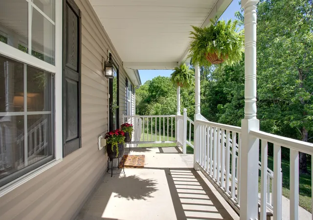 Homes for sale in Spring Hill, TN | 743 Elm St, Spring Hill, TN 37174 | MLS# 3180221