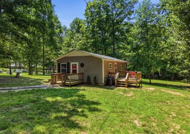 2nd image of 1211 Camp Belle Air Rd, Sparta, TN 38583 | MLS# 3223513