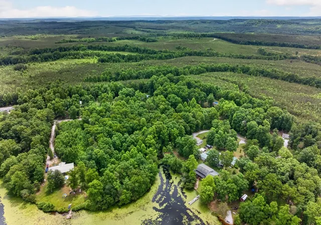 Homes for sale in Sparta, TN | 1211 Camp Belle Air Rd, Sparta, TN 38583 | MLS# 3223513
