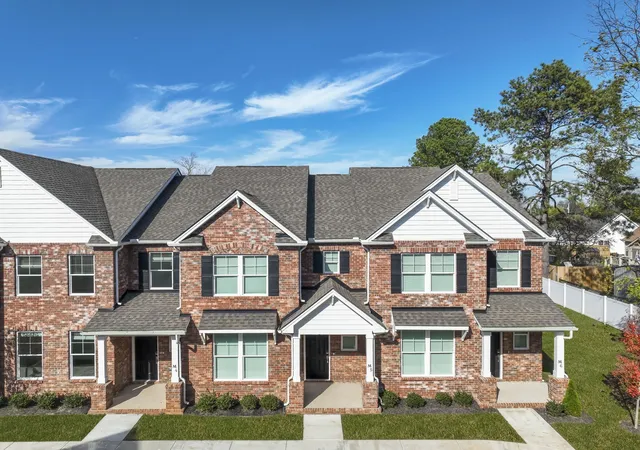 Photo 1 of Sale Pending at 2900 Suzanne Landon Dr #I1, Murfreesboro, TN 37130 | MLS# 3180157 | Listing updated on 2026-05-12