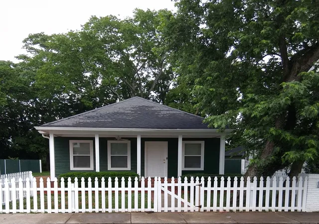 2nd image of 354 9th Ave N, Franklin, TN 37064 | MLS# 3180314