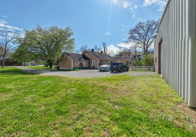 Photo 3 of Single family home for sale at 7114 Old Harding Pike, Nashville, TN 37221 | MLS# 3180295 | Listing updated on 2026-09-06