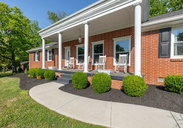 2nd image of 655 Ashwood Ave, Lewisburg, TN 37091 | MLS# 3242530