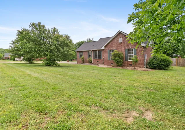 Homes for sale in Greenbrier, TN | 8001 Anna Ct, Greenbrier, TN 37073 | MLS# 3183826