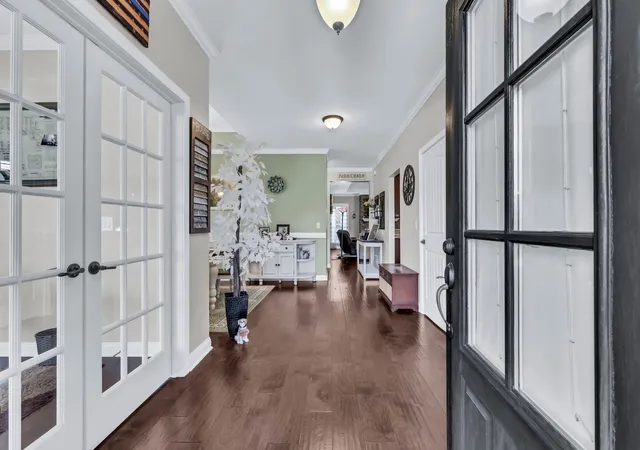 Photo 2 of Single family home for sale at 253 Dorchester Cir, Clarksville, TN 37043 | MLS# 3181625 | Listing updated on 2026-09-25