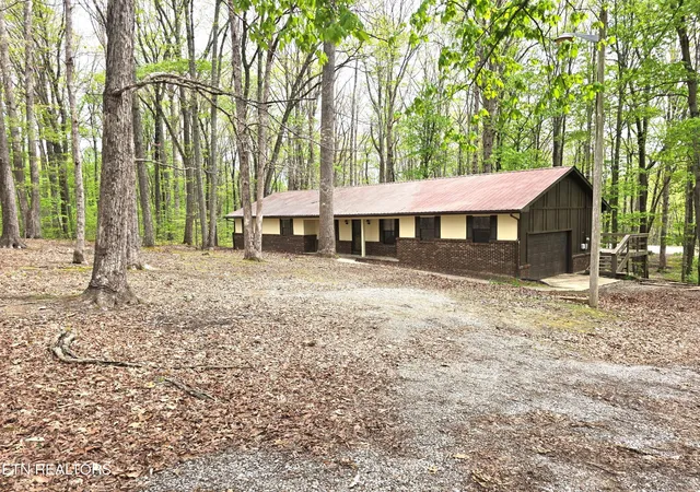 Photo 1 of Single family home for sale at 549 Yellow Cliff Ests Rd, Jamestown, TN 38556 | MLS# 3255770 | Listing updated on 2026-09-04