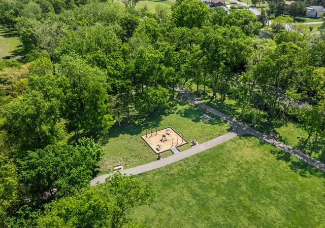 30th image of 124 Ashcrest Pt, Hendersonville, TN 37075 | MLS# 3180644