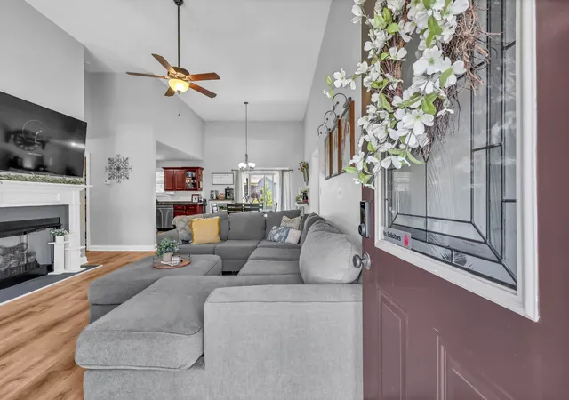 Photo 3 of Single family home for sale at 3450 Bradfield Dr, Clarksville, TN 37042 | MLS# 3180493 | Listing updated on 2026-09-18