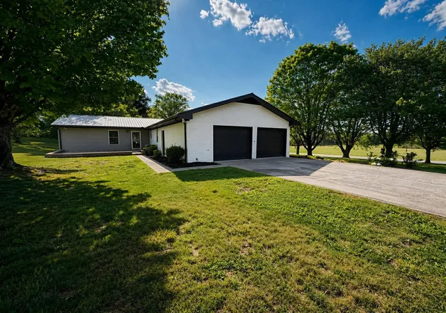 Homes for sale in Decatur, TN | 1240 Centerpoint Road, Decatur, TN 37322 | MLS# 3248873