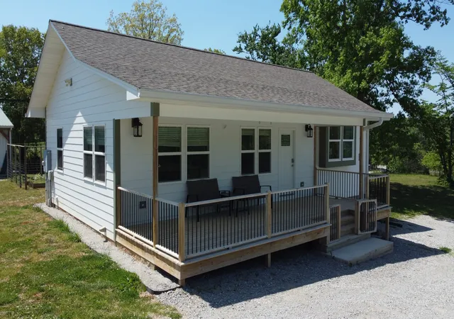 2nd image of 1864 Liberty Rd, Sparta, TN 38583 | MLS# 3180524