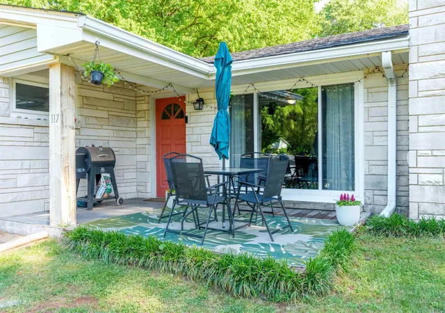 4th image of 117 Norwood Ct, Florence, AL 35630 | MLS# 3180502