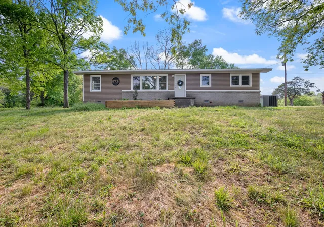 1st image of 1657 Hwy 41a N, Shelbyville, TN 37160 | MLS# 3180812