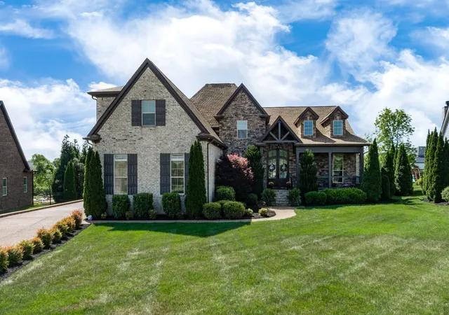 1st image of 106 Nogs Gdn, Gallatin, TN 37066 | MLS# 3181098