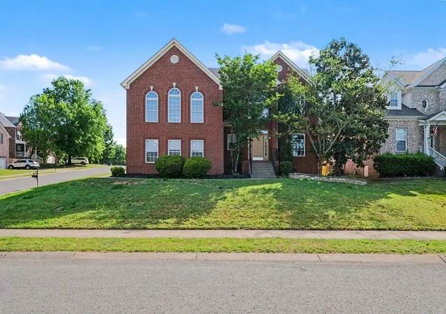 Single family home for sale at 131 Herons Nest Ln, Hendersonville, TN 37075 | MLS# 3180643