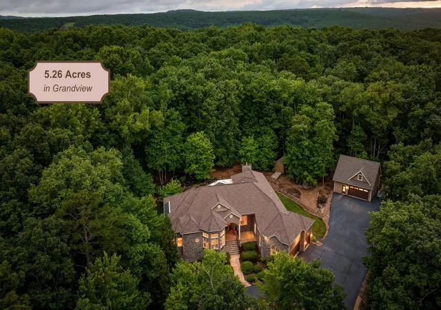 2nd image of 240 Horseshoe Bend Road E, Signal Mountain, TN 37377 | MLS# 3180590