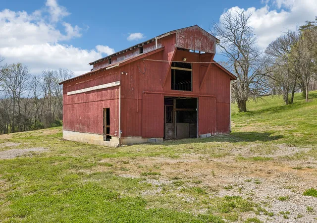 Homes for sale in Thompsons Station, TN | 5497 Carters Creek Pike, Thompsons Station, TN 37179 | MLS# 3180679