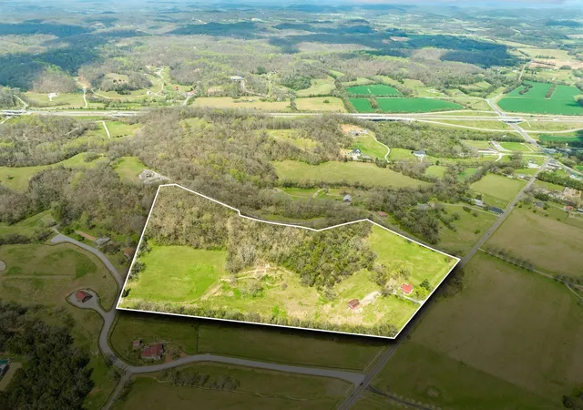Homes for sale in Thompsons Station, TN | 5497 Carters Creek Pike, Thompsons Station, TN 37179 | MLS# 3180679
