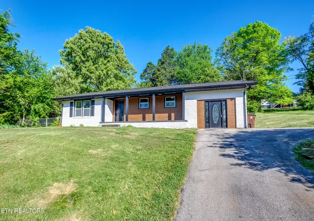 38th image of 114 W Maiden Lane, Oak Ridge, TN 37830 | MLS# 3302074