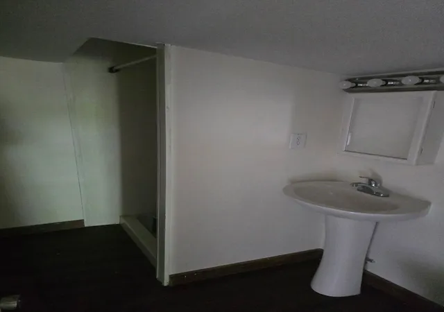 Photo 3 of Single family home for sale at 1214 Locust St, Fayetteville, TN 37334 | MLS# 3181407 | Listing updated on 2026-09-12
