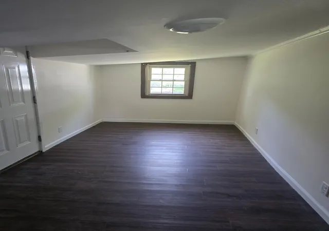 Photo 4 of Single family home for sale at 1214 Locust St, Fayetteville, TN 37334 | MLS# 3181407 | Listing updated on 2026-09-12