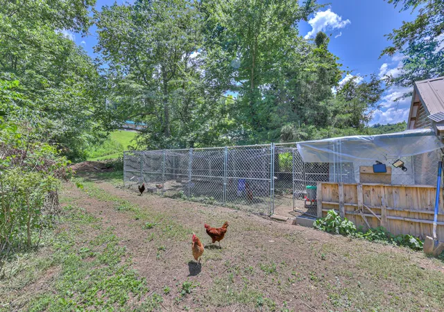 2nd image of 1 Cavern Bunker, Shelbyville, TN 37160 | MLS# 3181178