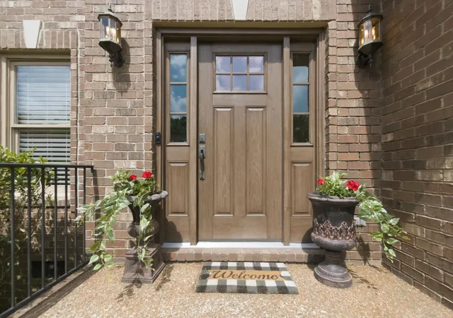 Photo 3 of Sale Pending at 137 Sequoyah Ln, Nashville, TN 37221 | MLS# 3189522 | Listing updated on 2026-08-14