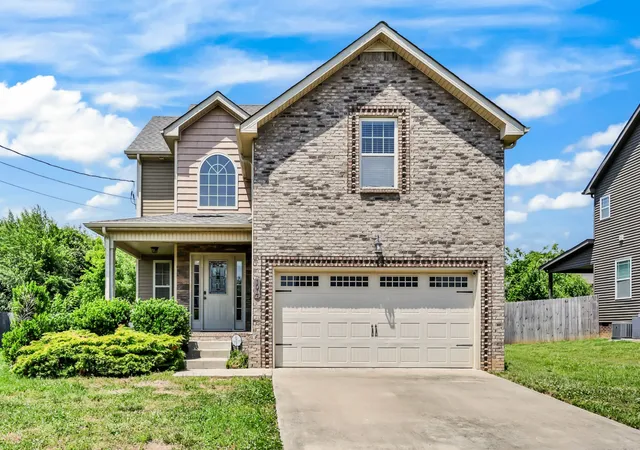 Homes for sale in Clarksville, TN | 1017 Sunrise Dr, Clarksville, TN 37042 | MLS# 3214523