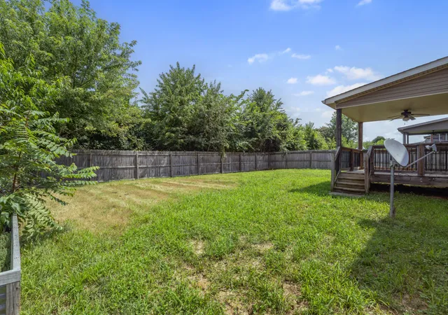 Homes for sale in Clarksville, TN | 1017 Sunrise Dr, Clarksville, TN 37042 | MLS# 3214523