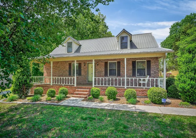 2nd image of 106 June St, Mc Minnville, TN 37110 | MLS# 3180805