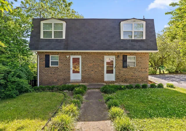 1st image of 918 S Crest Road, Chattanooga, TN 37404 | MLS# 3508188
