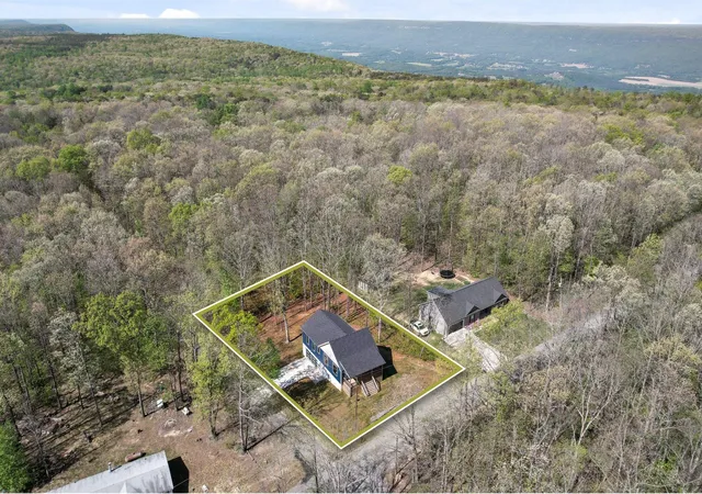 Homes for sale in Signal Mountain, TN | 220 Progress Dr, Signal Mountain, TN 37377 | MLS# 3180846