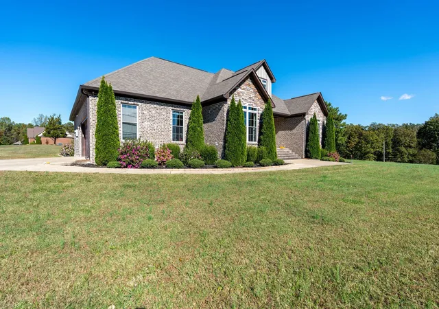 Homes for sale in Summertown, TN | 562 Double Eagle Dr, Summertown, TN 38483 | MLS# 3215216