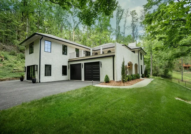 2nd image of 5332 General Forrest Ct, Nashville, TN 37215 | MLS# 3182558
