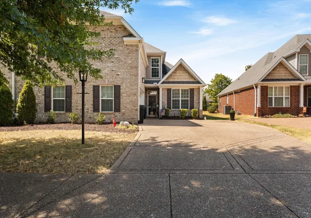 Photo 3 of Townhouse for sale at 1113 Chickadee Cir, Hermitage, TN 37076 | MLS# 3596944 | Listing updated on 2026-09-26