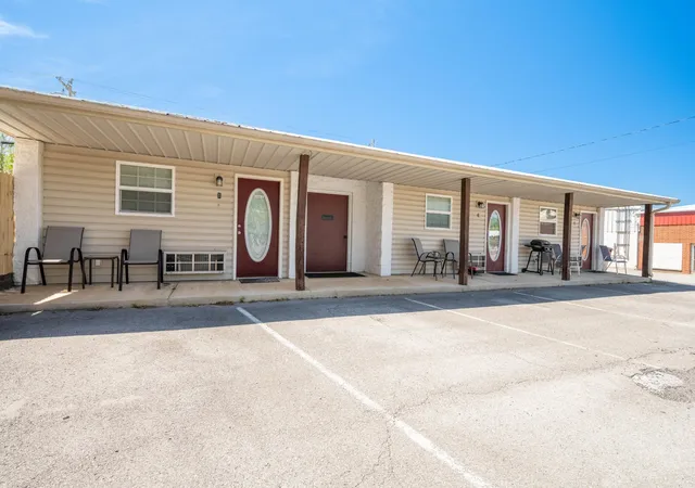Homes for sale in Pikeville, TN | 3251 Main Street, Pikeville, TN 37367 | MLS# 3181133
