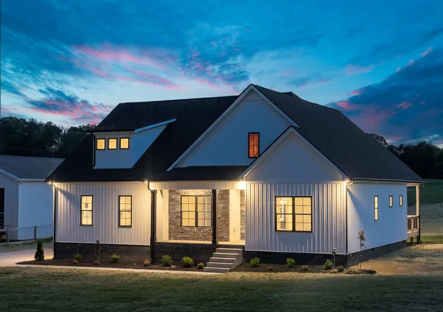 Homes for sale in Clarksville, TN | 3860 Chapel Hill Rd, Clarksville, TN 37040 | MLS# 3184763