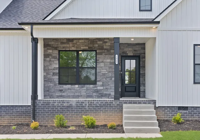 Homes for sale in Clarksville, TN | 3860 Chapel Hill Rd, Clarksville, TN 37040 | MLS# 3184763