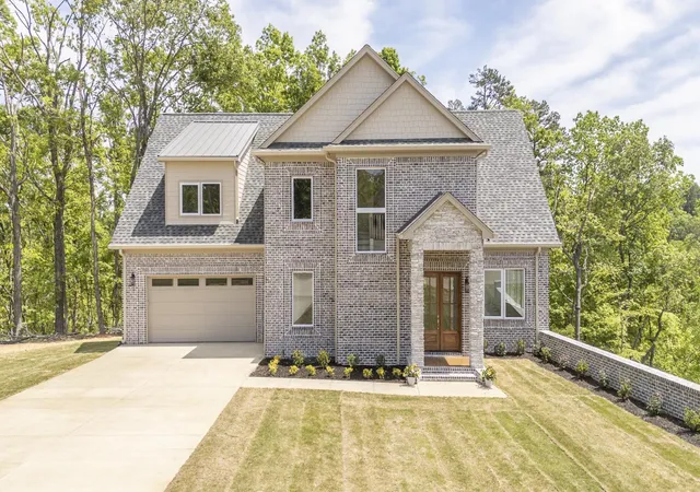 Photo 3 of Single family home for sale at 205 Pioneer Trl, Savannah, TN 38372 | MLS# 3181192 | Listing updated on 2026-04-23